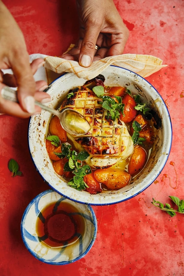 Grilled halloumi with apricot from Greekish