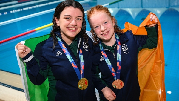 Nicole Turner, joint gold medallist, left, and Dearbhaile Brady, bronze medallist