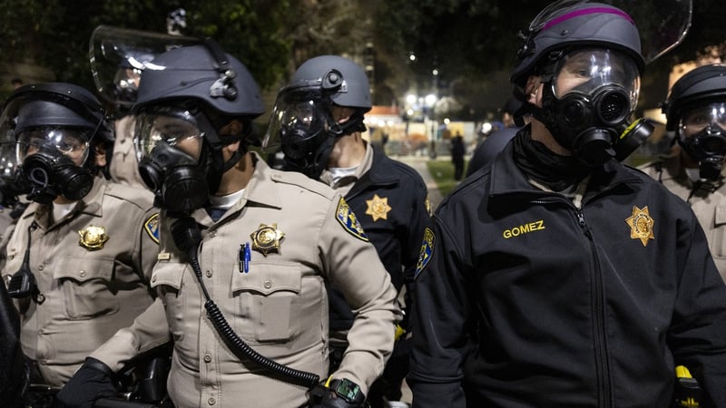 Hundreds of police move on pro-Palestinian protestors ..gathered at University of California
