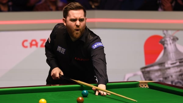 Jak Jones had to dig deep against Stuart Bingham