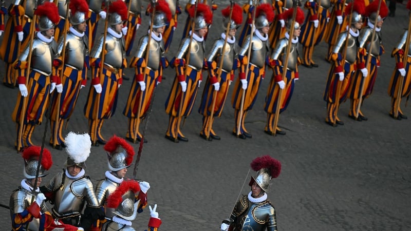 New members of elite Swiss Guard sworn in to protect Pope