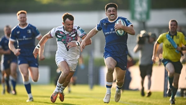 Jimmy O'Brien races clear for Leinster's first try