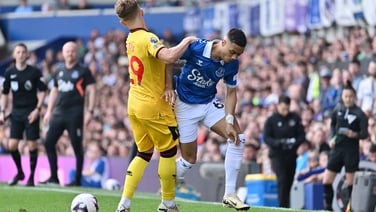 Sam Curtis makes Premier League debut