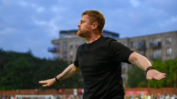 Shels boss Damien Duff watches on as his troops got the better of their Dublin rivals