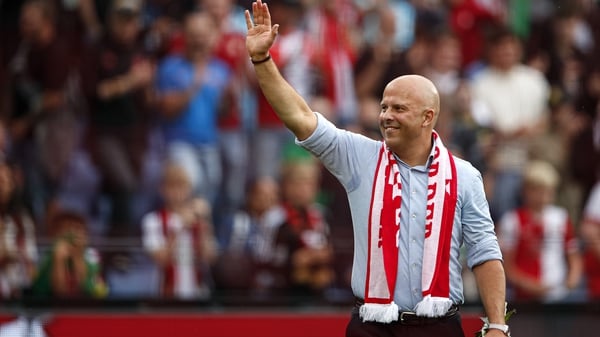 Arne Slot saluted supporters after says goodbye after Feyenoord's game against Excelsior Rotterdam