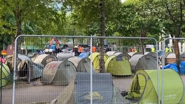 Tents removed from Dublin's Grand Canal