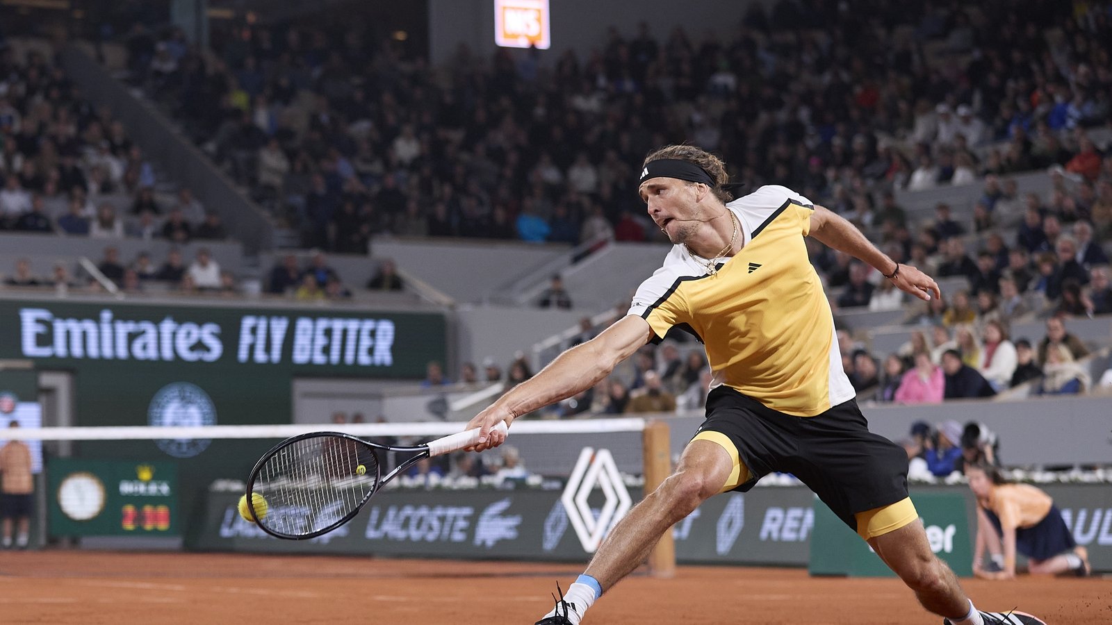 Zverev edges Griekspoor to avoid shock exit in Paris