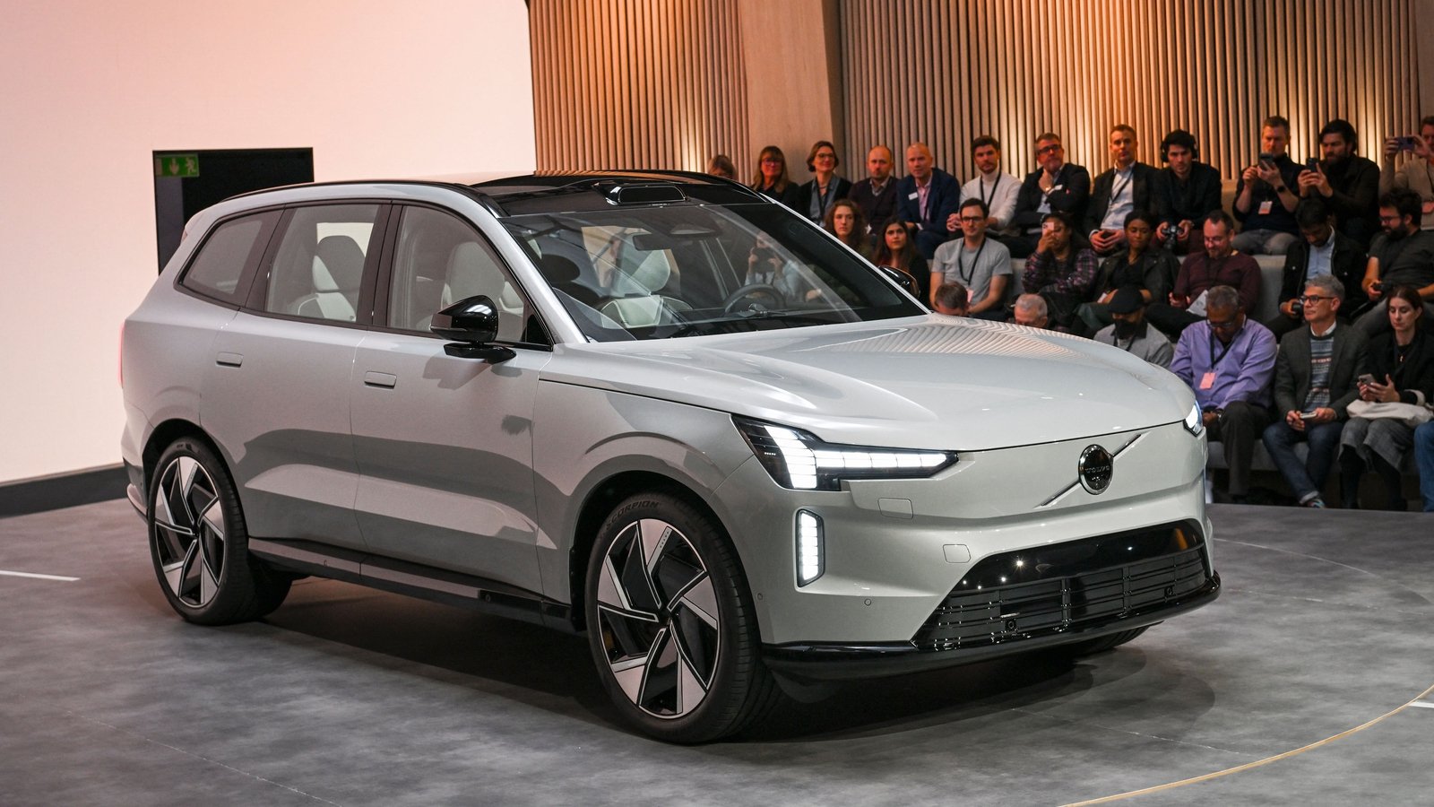 Volvo to issue world’s first EV battery passport