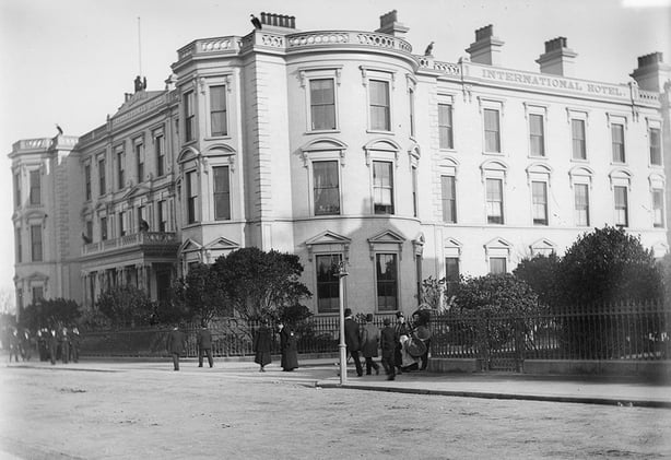 International Hotel Bray, (1900) Shard Collection 0719-026