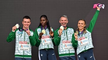 Ireland 4x400 mixed relay team receive gold medals