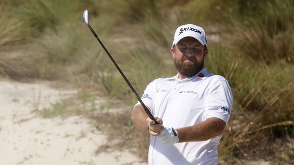 Lowry battled wind, sand and some brutal pin positions at Pinehurst