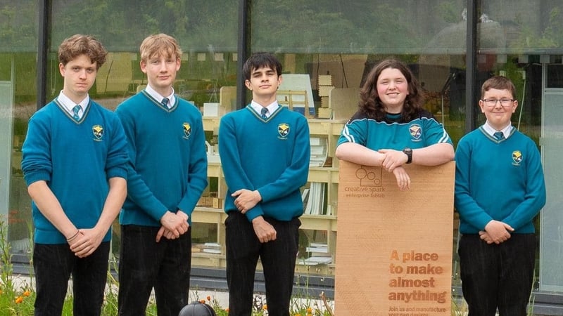 Irish transition year students develop a self-sorting bin