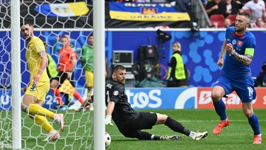 Ukraine stay in last-16 hunt | Slovakia 1-2 Ukraine | Euro 2024 Highlights