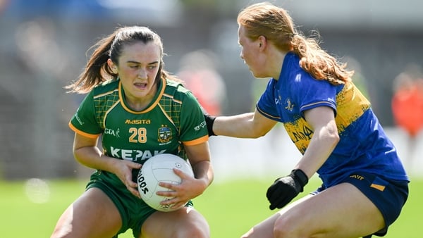 Meath's Kerrie Cole looks to evade the challenge of Tipperary's Emma Cronin