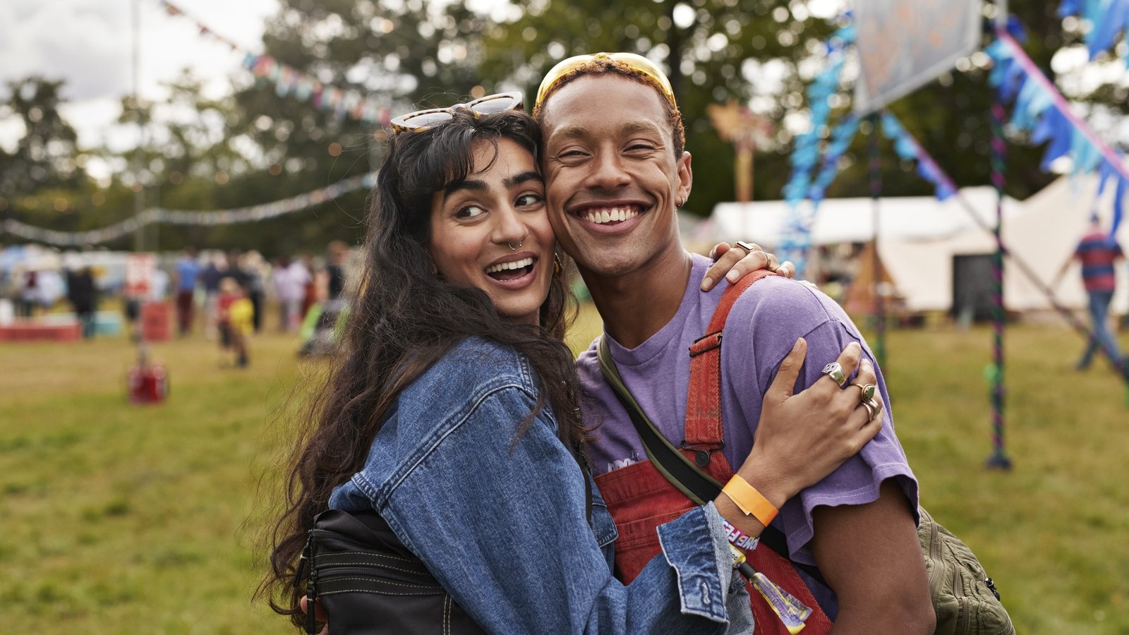 How to keep your teeth clean at a festival