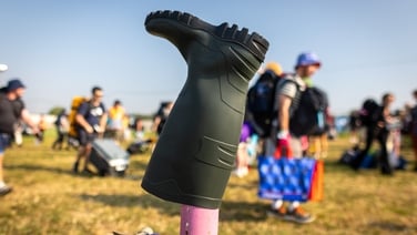 Glastonbury music festival opens and revellers start pouring in
