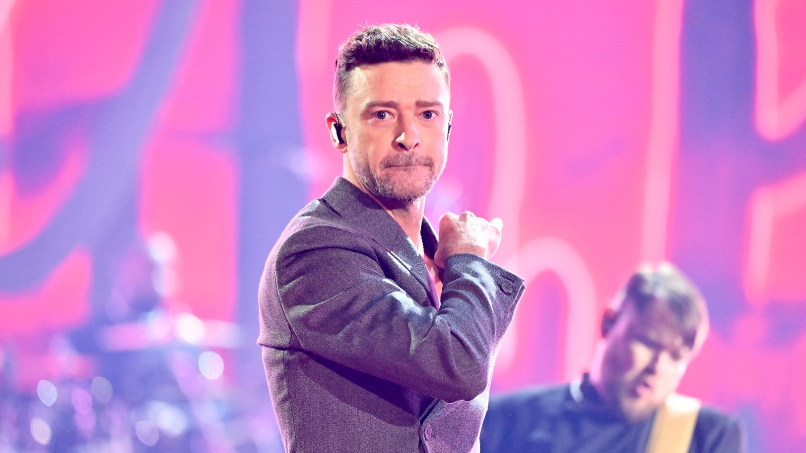 Timberlake asks is ‘anyone driving’ at gig after arrest