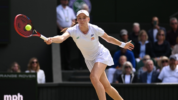 Elena Rybakina makes a forehand return in her win over Elina Svitolina