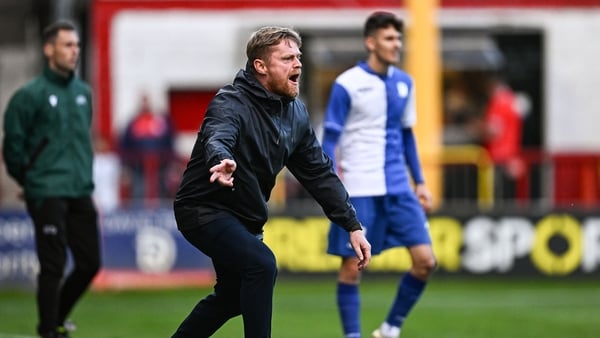 A demonstrative Damien Duff barks instructions at his Shelbourne side at Tolka Park