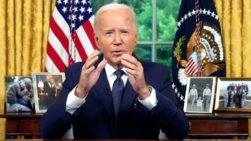 "Cuma cé chomh géar an choimhlint, ní mór an fiuchadh a laghdú" - aitheasc Joe Biden ón Oval Office