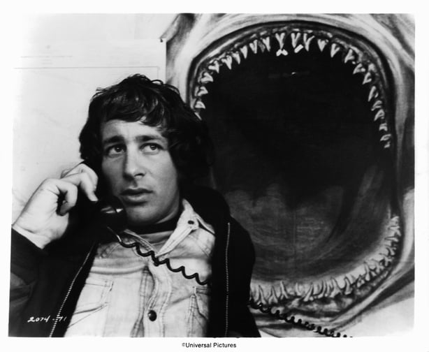 Steven Spielberg on set of the film 'Jaws', 1975. (Photo by Universal/Getty Images)