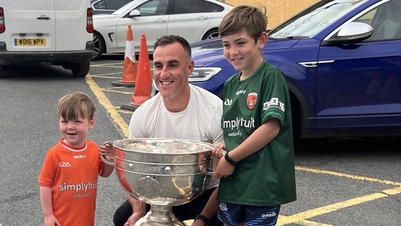 Armagh welcomes home All-Ireland winners