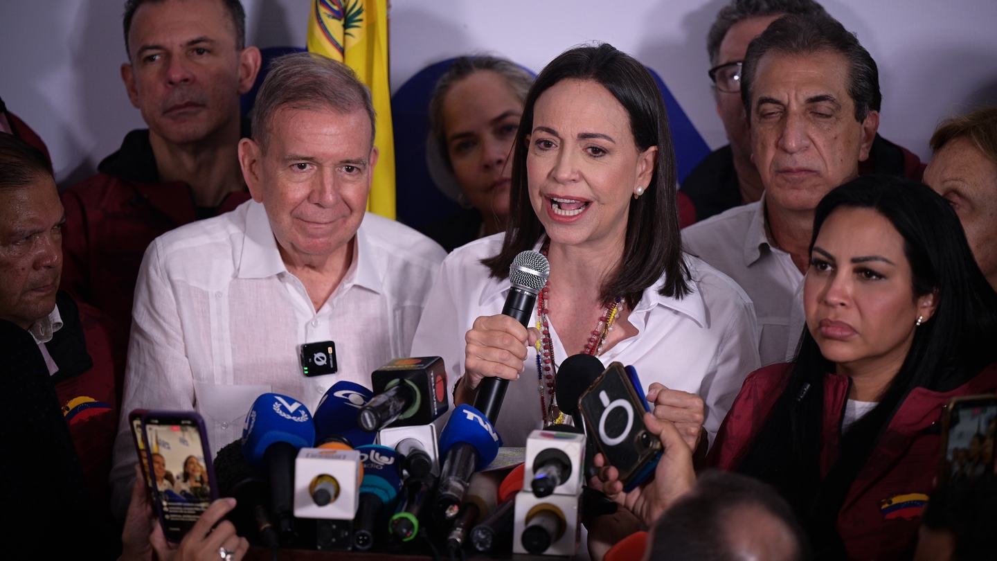 La oposición es encabezada por María Corina Machado y su candidato presidencial Edmundo González Urrutia