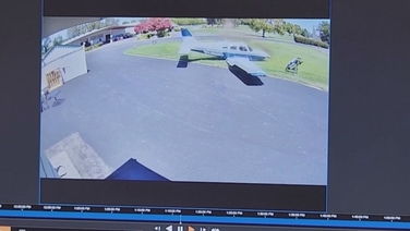 Golf course security cameras capture emergency plane landing in Sacramento