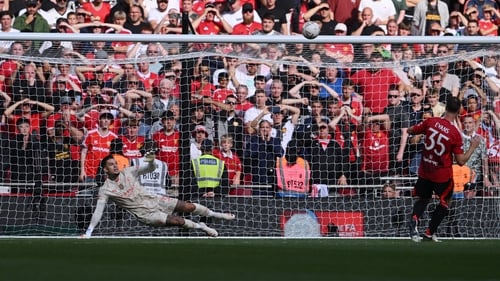 Evans misses from the spot as City win Community Shield