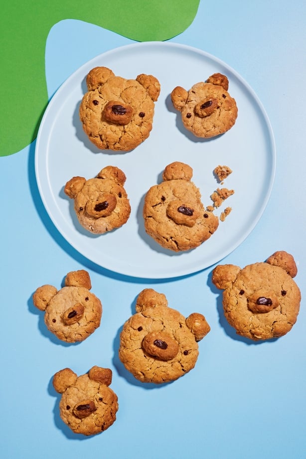 Peanut butter and oat bear cookies