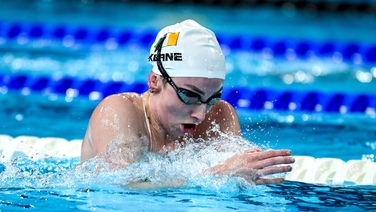 Ellen Keane wins heat to make final at Paralympics