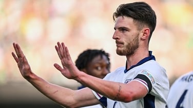 Declan Rice gives England the lead against Ireland