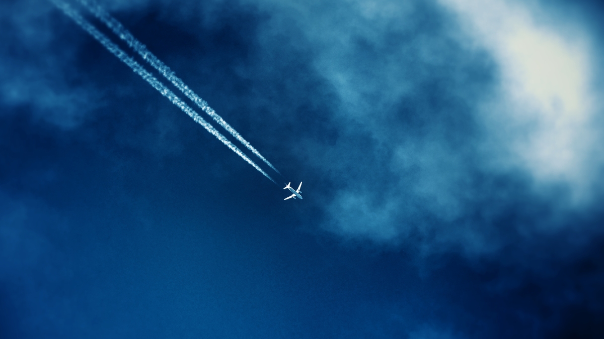 What does the state know about munitions flights travelling through