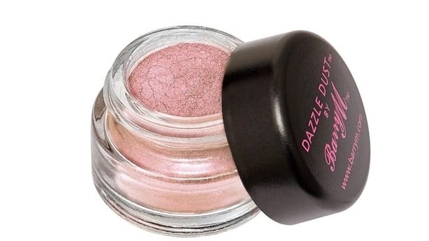 Pink loose shimmer eye shadow