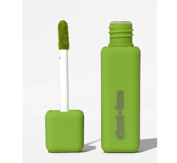 Green liquid lipstick
