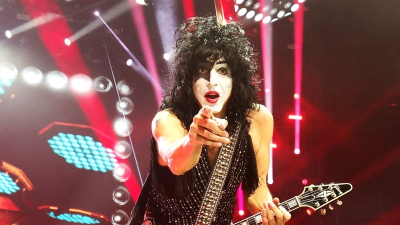 Paul Stanley: "You don't hit. And you don't bring your problems onstage."