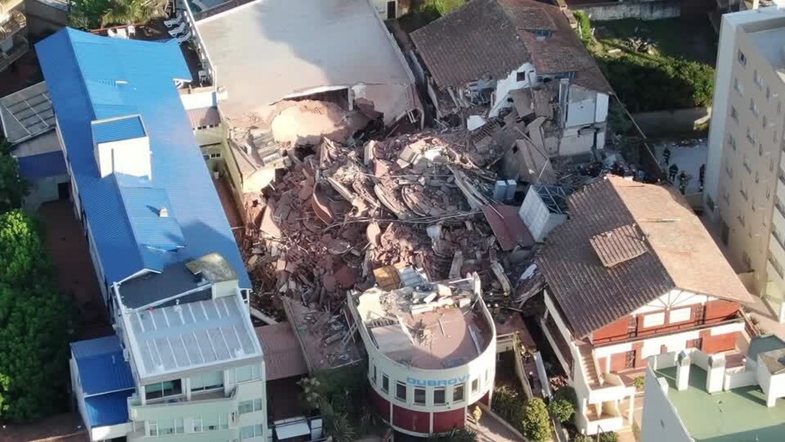 People feared trapped after hotel collapses in Argentina