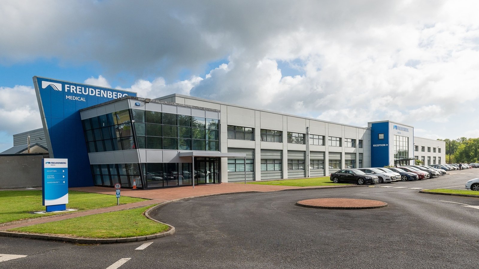 Medical device manufacturer announces 250 jobs in Leitrim