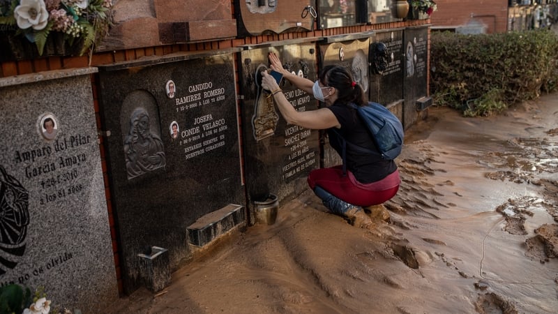 Flooded cemeteries in Spain making burials impossible