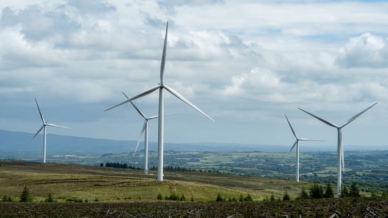 Wind and solar farms saved consumers 840m since 2000