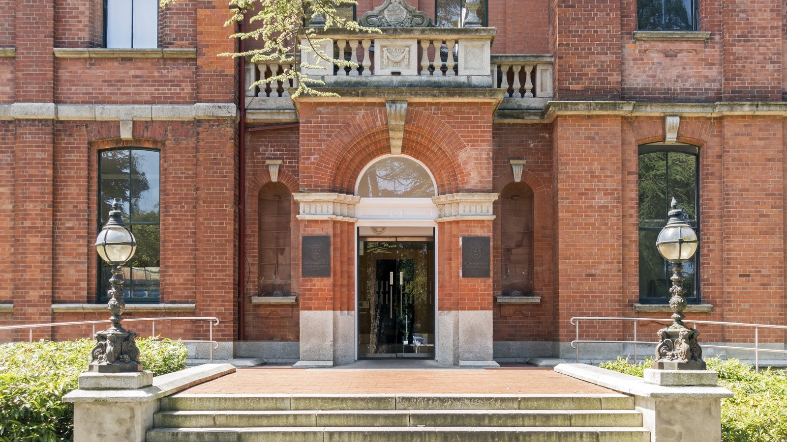 UCD Smurfit School 21st in FT’s Business School Rankings