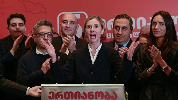 Tina Bokuchava (C) supports targeted EU sanctions against Georgian officials