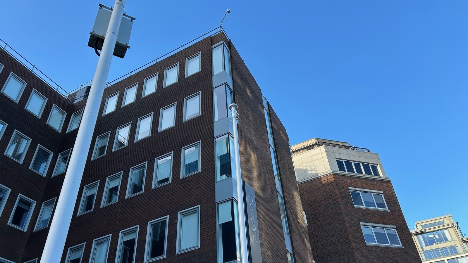 Israeli embassy removes flag in Dublin ahead of closure