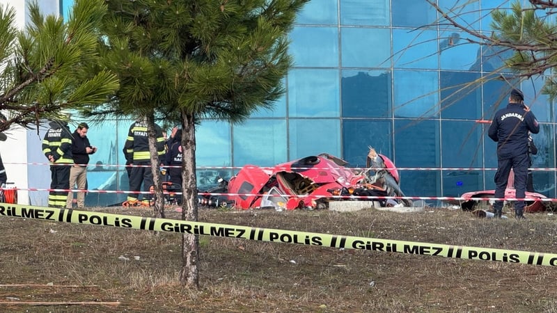 Helicopter crashes into Turkish hospital, killing four