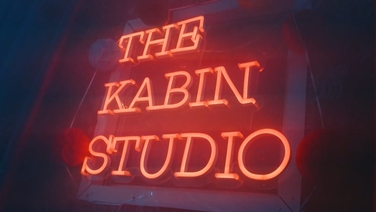 Behind the scenes at The Kabin Studio with Bucky!