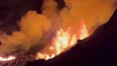Spectacular video captures glowing lava as it erupted from Hawaii's Kilauea