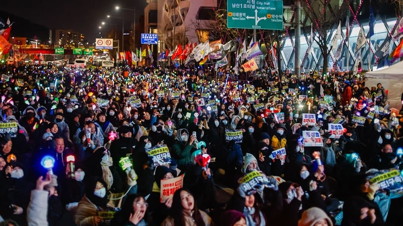 South Korea in crisis after president resists arrest