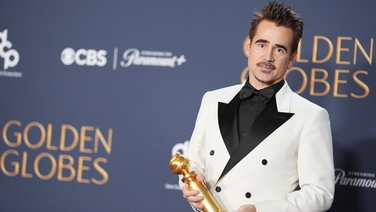 Colin Farrell gives a nod to Phoenix and Ledger after his Golden Globe win