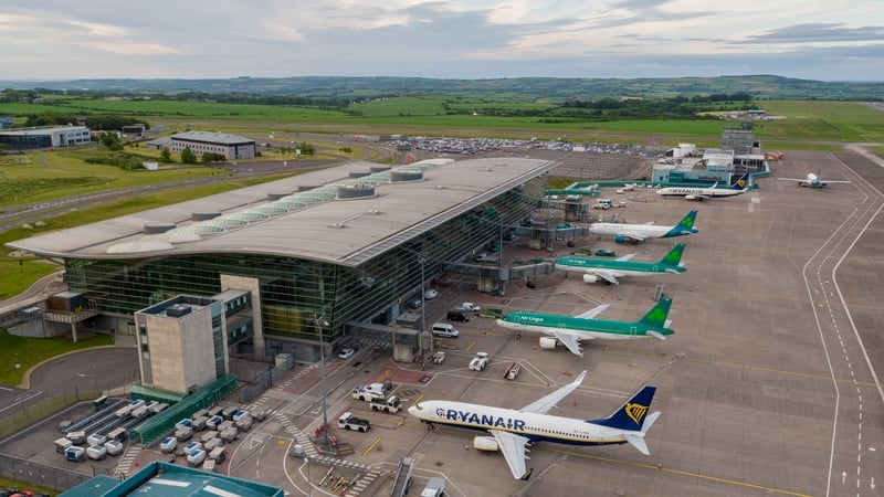 Critical shortage of air traffic controllers