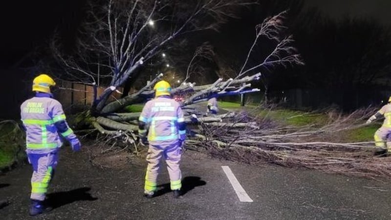 An stoirm i mBaile Átha Cliath